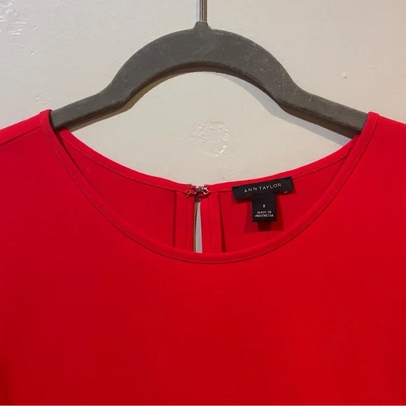 Ann Taylor Cherry Red Flutter Sleeve Sheath Dress Women’s Size 8 - Picture 5 of 5